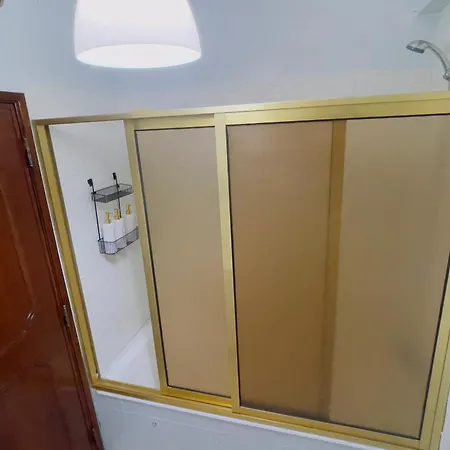 Alameda Quarto em Acomodações Particulares