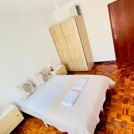 Quarto em Acomodações Particulares Alameda Lisboa